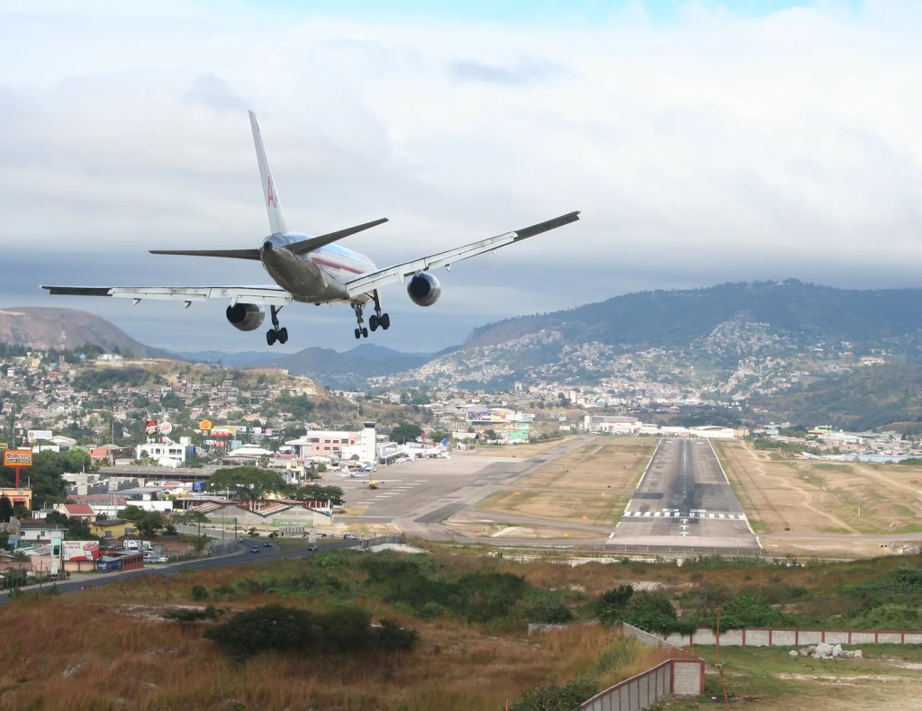 Toncontín International Airport, Honduras 